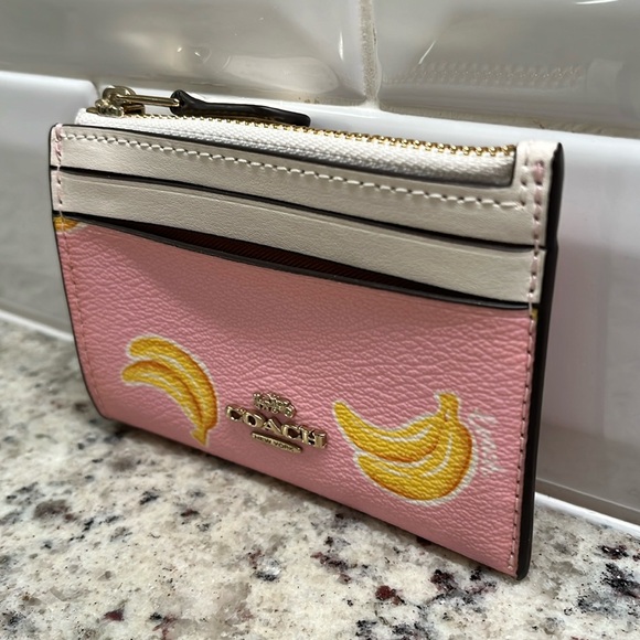 Coach Skinny ID Case with Banana Print EUC - Picture 3 of 10